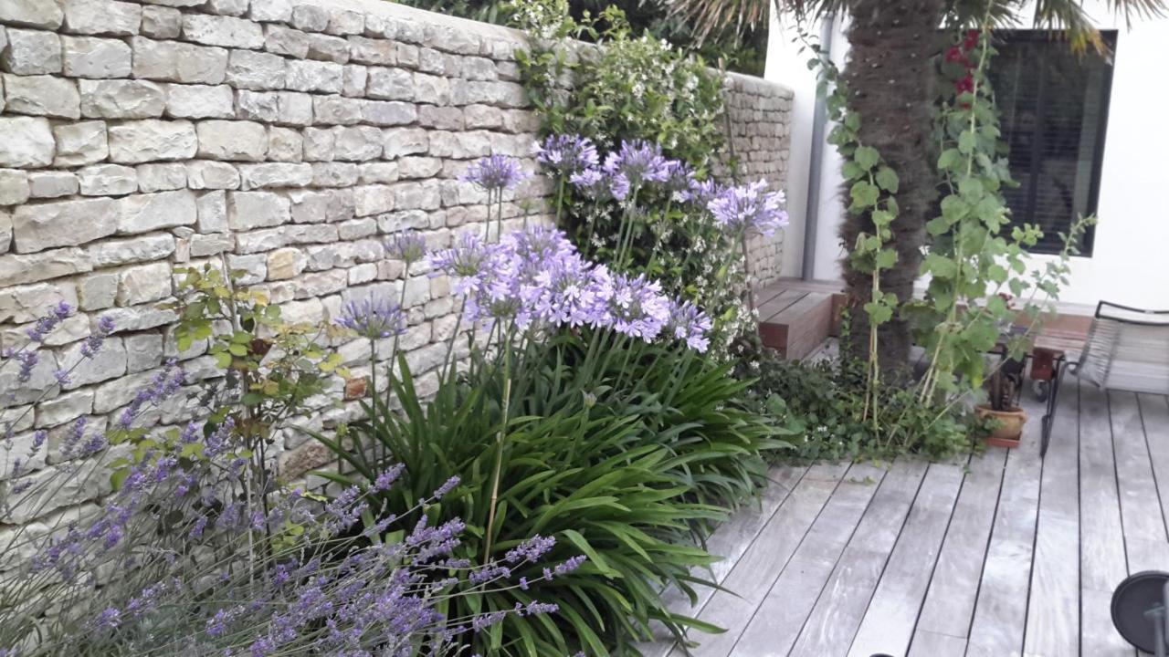 Les Jardins De Clerjotte Bed & Breakfast Saint-Martin-de-Ré Dış mekan fotoğraf