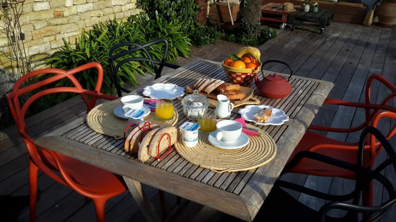 Les Jardins De Clerjotte Bed & Breakfast Saint-Martin-de-Ré Dış mekan fotoğraf