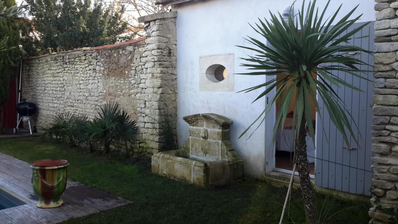 Les Jardins De Clerjotte Bed & Breakfast Saint-Martin-de-Ré Dış mekan fotoğraf